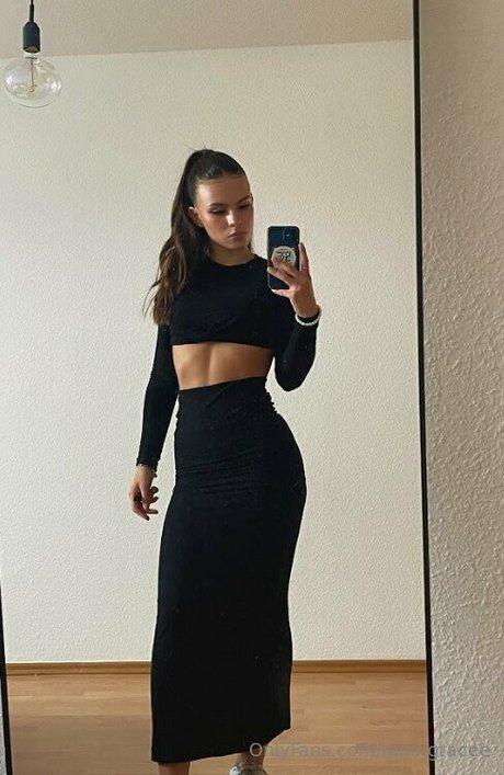 luna gracee セックスモデル 写真