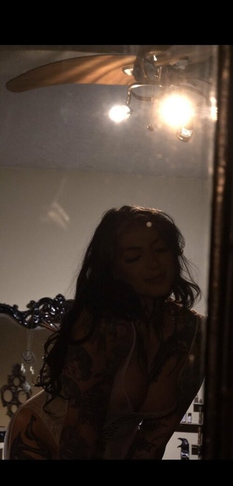 sinnersafina ポルノスター 美しい 画像