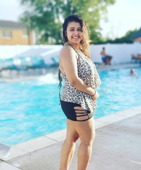 Akankshya Rijal アートモデル 写真