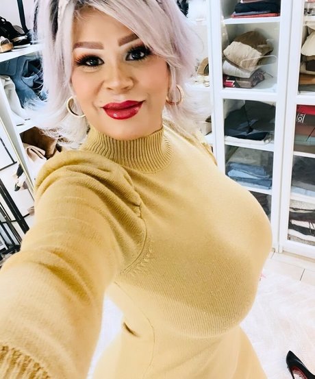 クーガー熟女オンリーファンズ 可愛い 画像