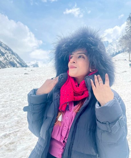 Akshita Dutta 裸のスター アーカイブ