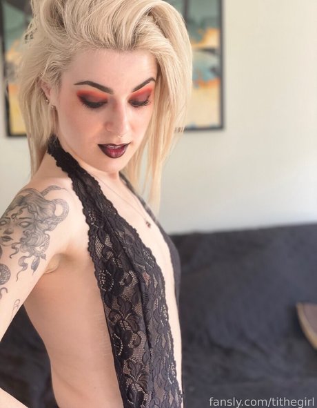 tithegirl ホットモデル 写真