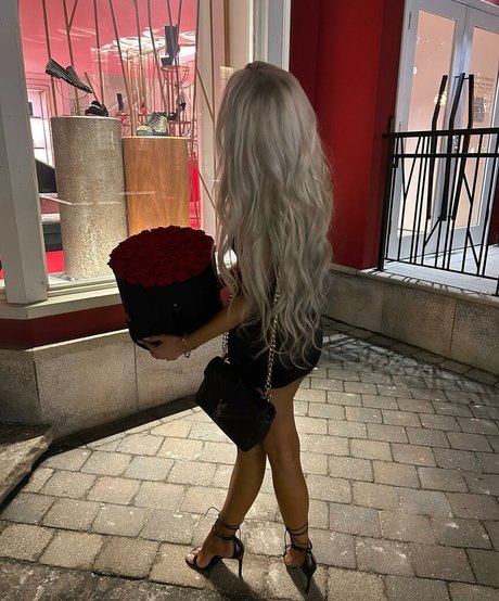 脱衣オンリーファンズ 美しい裸 写真