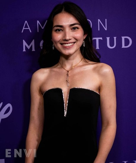 小人の裸オンリーファンズ セクシーヌード 写真