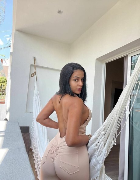 dubyduby エロティックモデル 写真