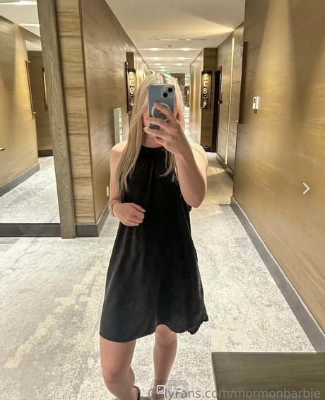 MormonBarbie 完璧なスター 写真