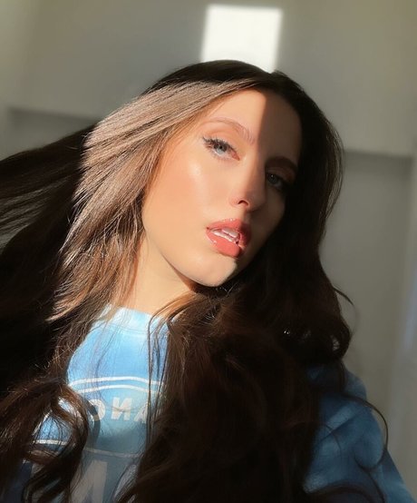 Amber Skyy HDモデル ギャラリー