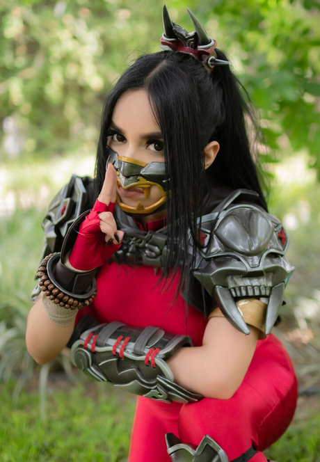 KarenG Cosplay 裸のスター ギャラリー