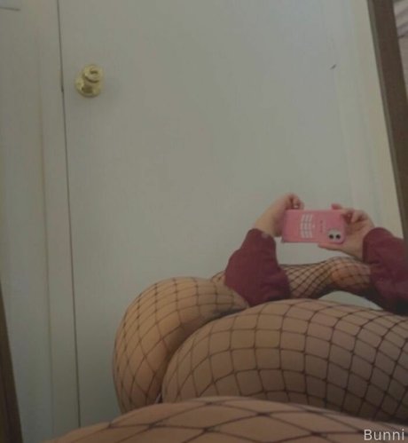 StrawbewwyMilf ポルノ女優 写真