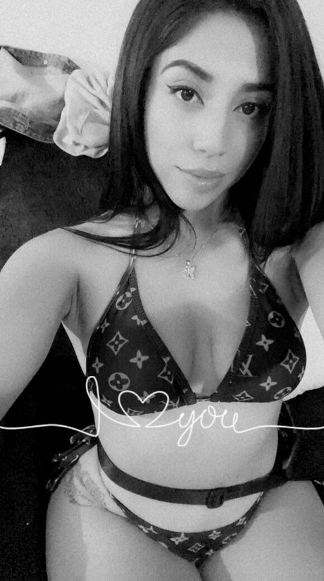 claudiaax0 完璧なポルノスター 画像