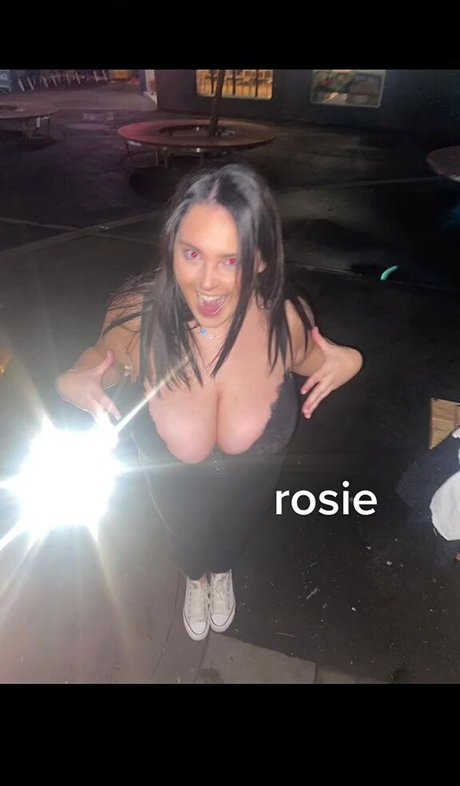 Raphaela S ポルノスター 独占 写真