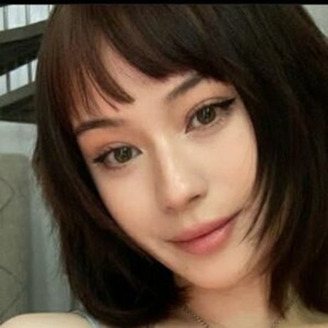 Jadey Anh ポルノスター ヌード 画像