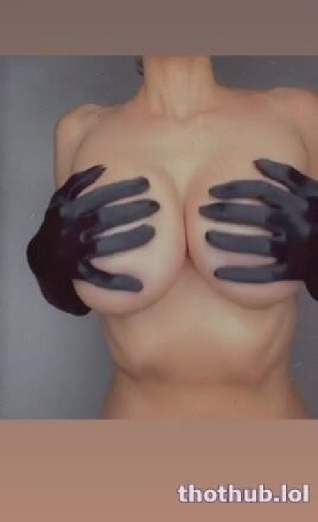 Britney Furlan ヌードのポルノスター 写真