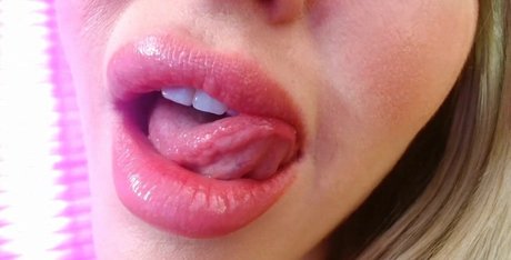 Hannah C ホットスター 写真