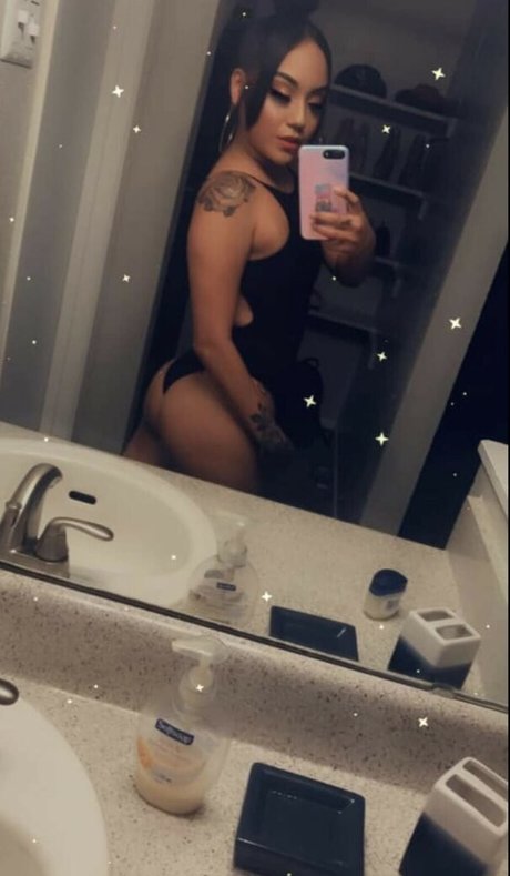 Alecia Lerma セクシーなスター 写真