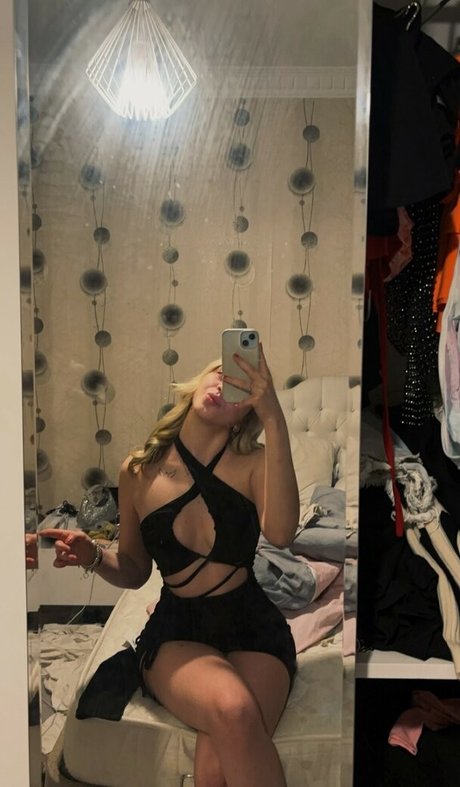 Beril ahin アートポルノスター 画像