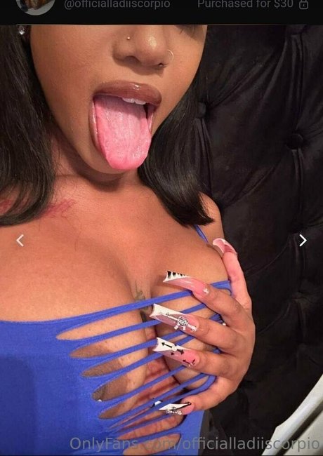 手コキ 主観視点 オンリーファンズ ポルノグラフィック 画像