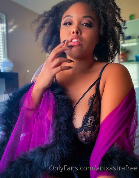 ani astra free 美しいモデル 写真