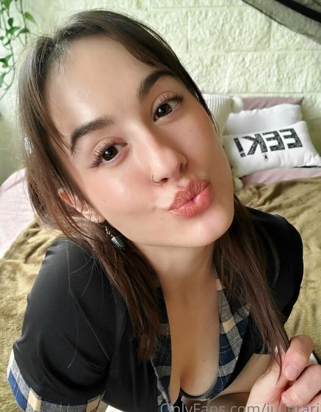 アマチュア熟女オンリーファンズ セクシーヌード 写真