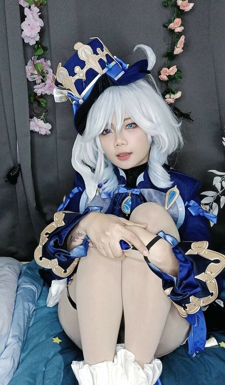 Ann Mariel Tayo ポルノスター アート 画像