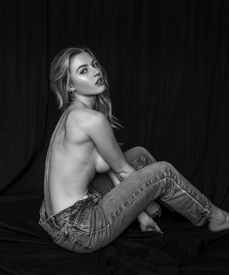 Annie Kate Knowles 可愛い女優 画像
