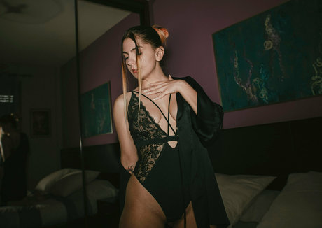 irenenoirr セックスモデル 写真
