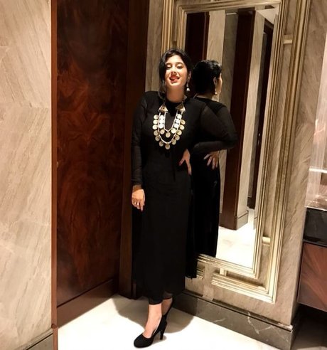 Apoorva Bhalla アダルトスター 画像