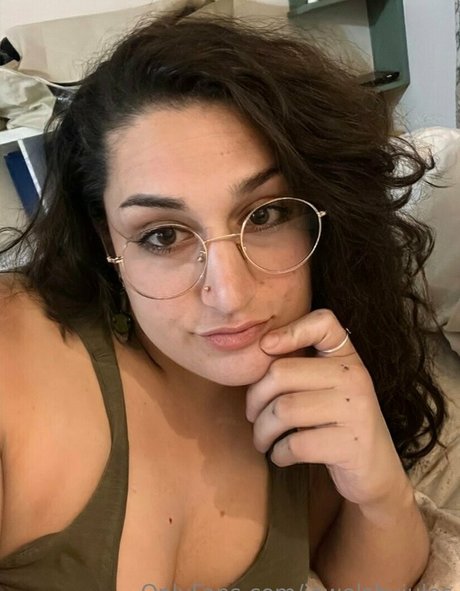 エボニーギルフオンリーファンズ ホット裸 画像