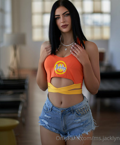 ms jacklyn ポルノスター 可愛い 写真
