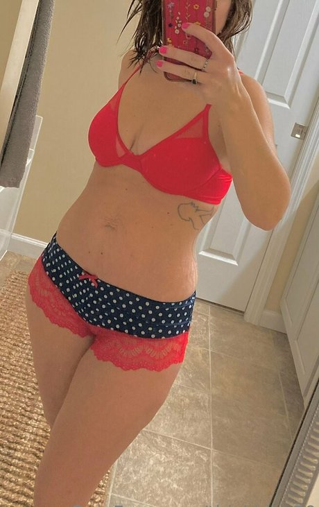 thickhips30 かわいいポルノスター 写真