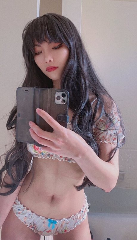JupiterHulijing アダルト女優 写真