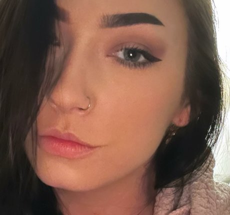 Taylor Kristine エロティックなスター アーカイブ