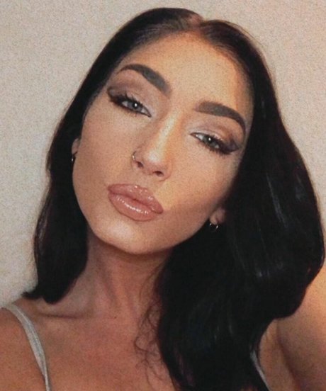 Taylor Kristine 裸のモデル 写真