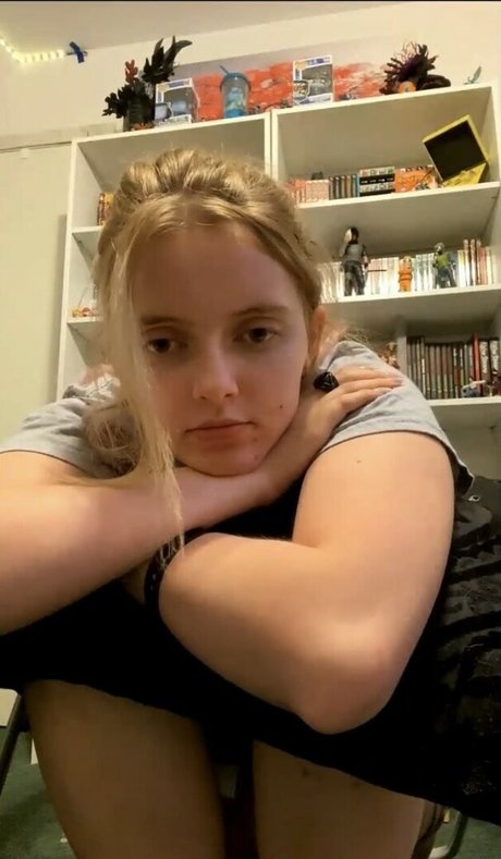 Katherine Means セックススター 画像