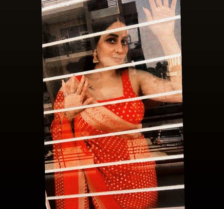 Vansheen Verma Sumbriya 素敵な女優 画像