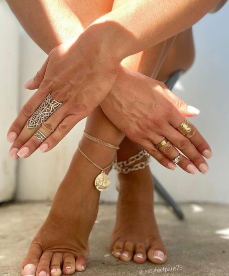 Jessyfeetparis 裸のポルノスター 画像