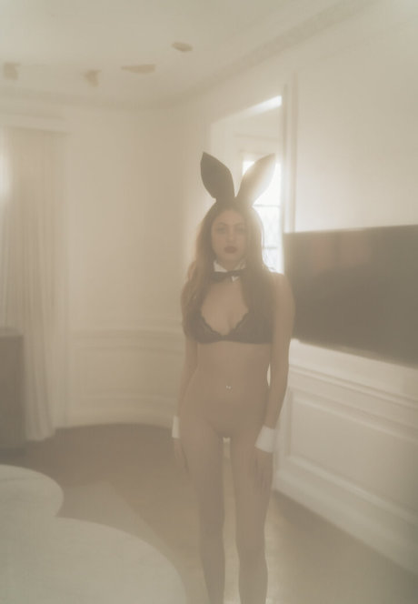 Melina Bruni セックスモデル 画像