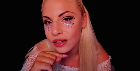 Goddess Blonde Kitty profile image