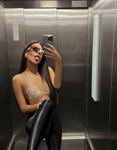 sweetlolaxx 独占ポルノスター 画像