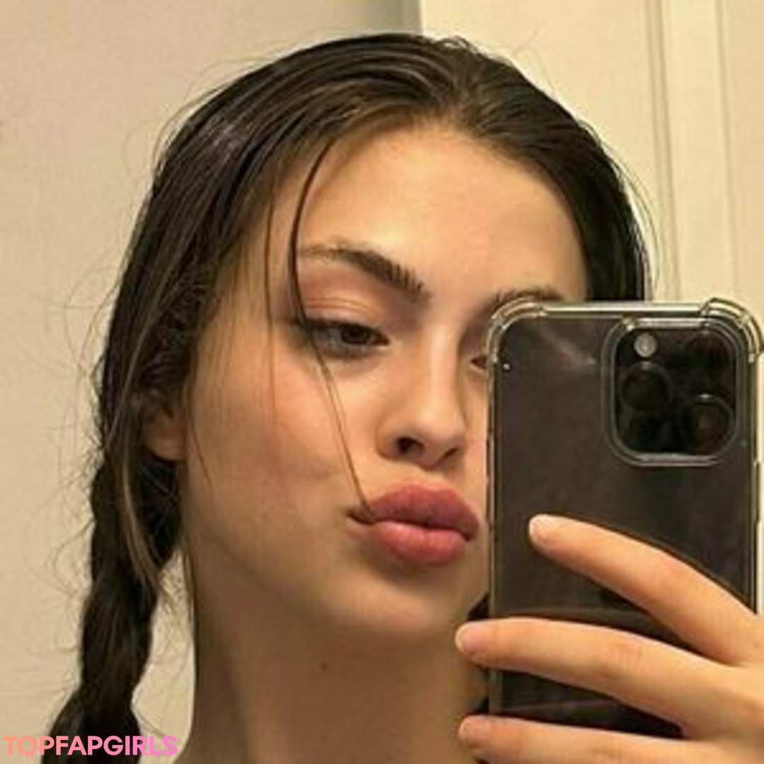 毛深い足のオンリーファンズ ホットセクシー 写真