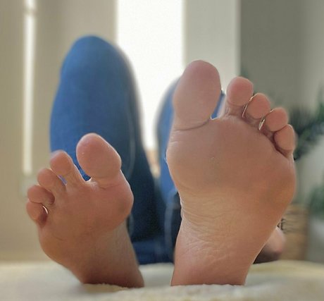 hazel high arches ヌードモデル 画像