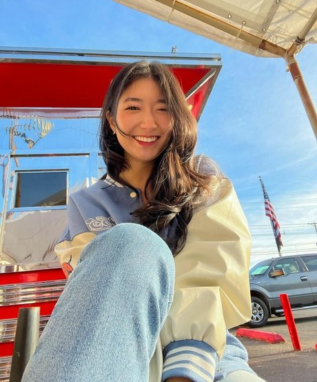 Sunnyliachoi ヌードモデル 画像
