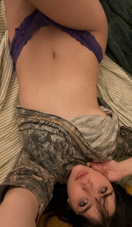 Nikki Natural ポルノ女優 写真