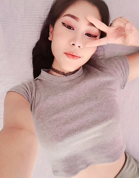 フェラチオ自撮りオンリーファンズ セクシー 写真