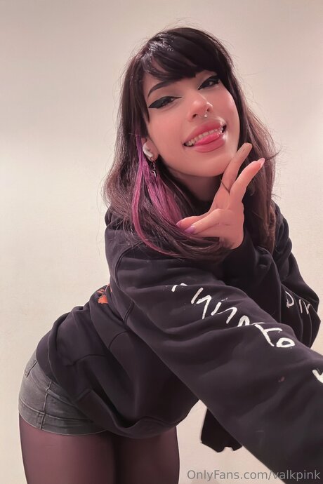 エボニーサマーオンリーファンズ 無料セックス 写真