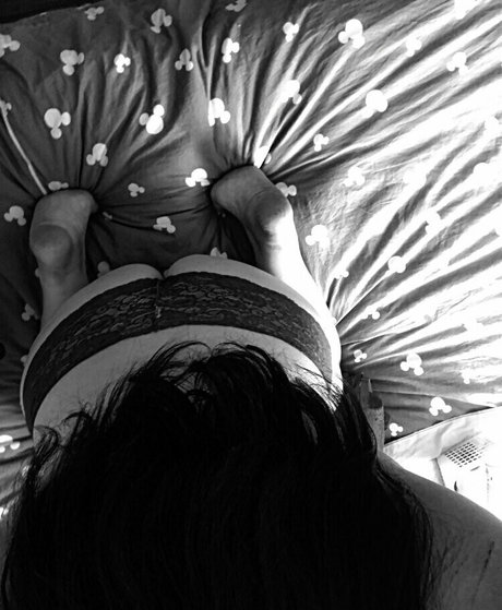 nikola77124367 かわいいポルノスター 写真