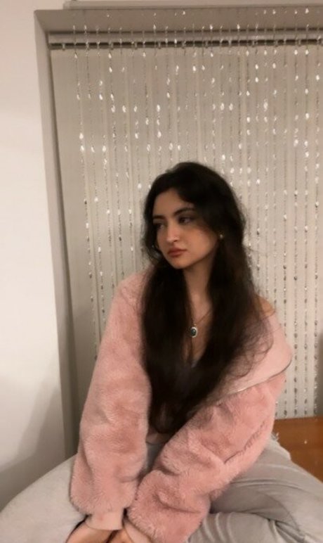 Ghidaa ヌードモデル 写真