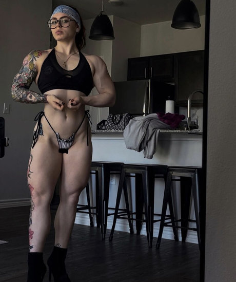 Ayshia Schisel スターセックス 写真