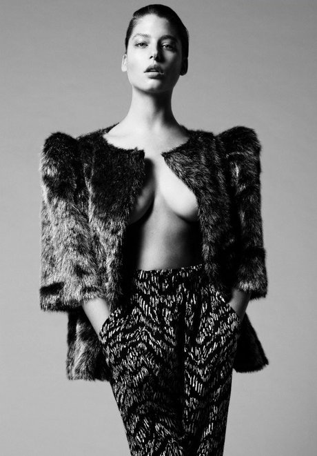 ポッグセルフィーオンリーファン アートヌード 写真