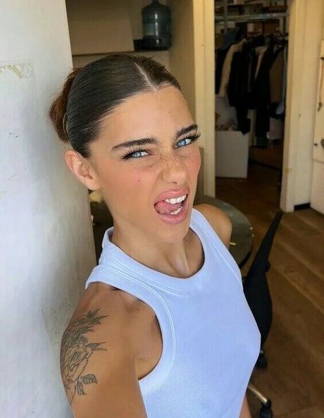 Milana Vino ヌード女優 画像